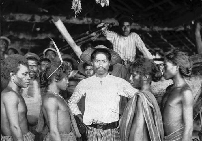 Description: Two men from Larantuka with people from Ilé Mandiri