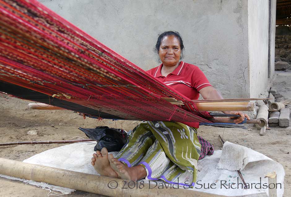 Description: One of the five remaining weavers in Dusun Yawuru