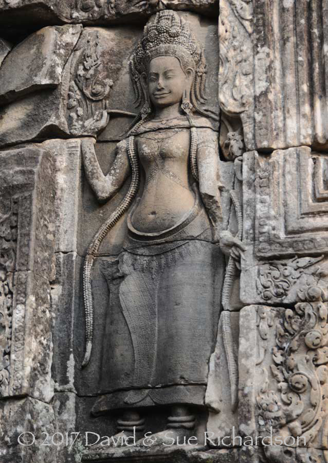 Description: Dancing apsara, Angkor Wat