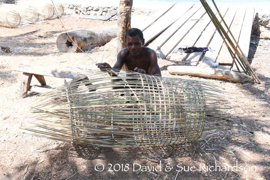 Description: Weaving a bubu fish trap