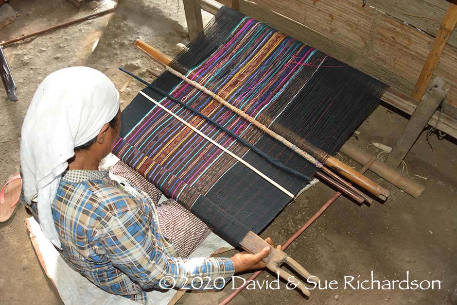 Description: Weaving a modern sarong