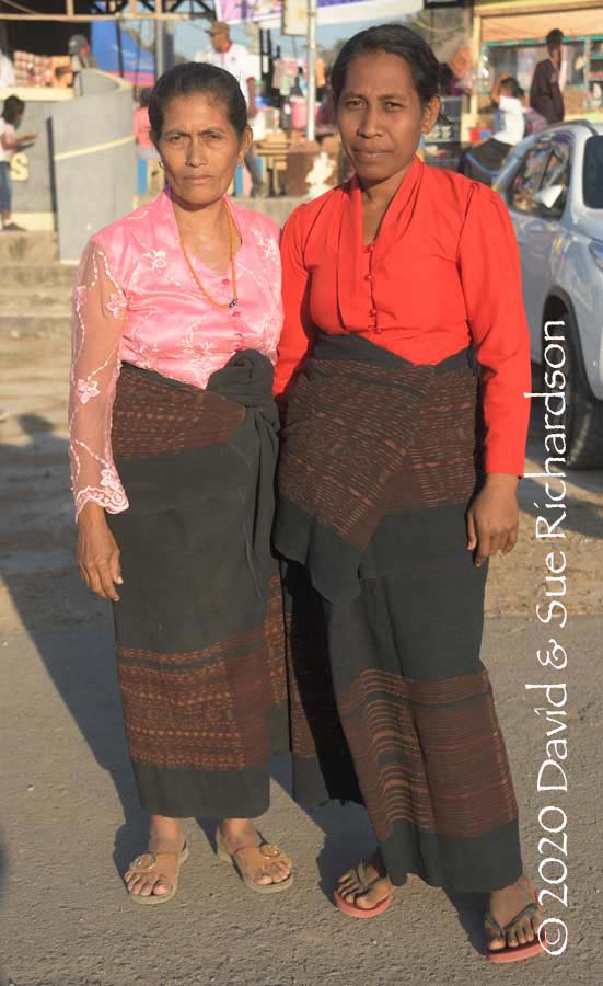 Description: Two women dressed in wate hebaken