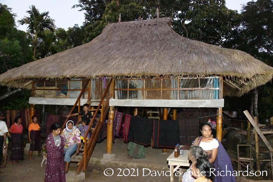 Description: A new clan house at Leworok