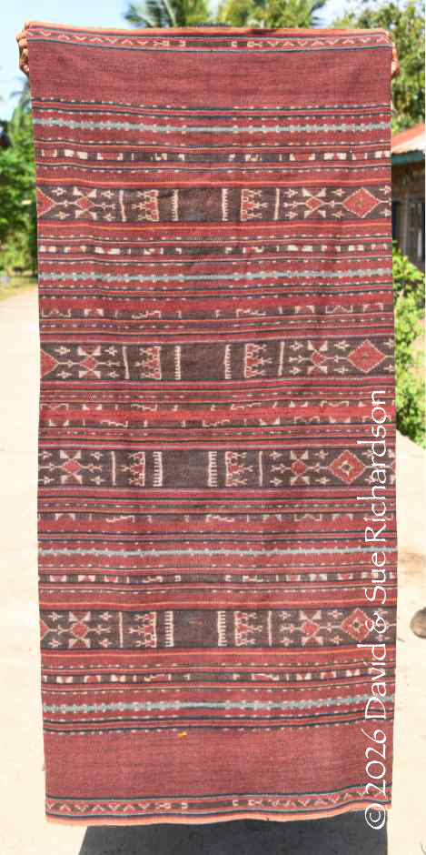 Description: A petak kwae tuan made in Watuwawer