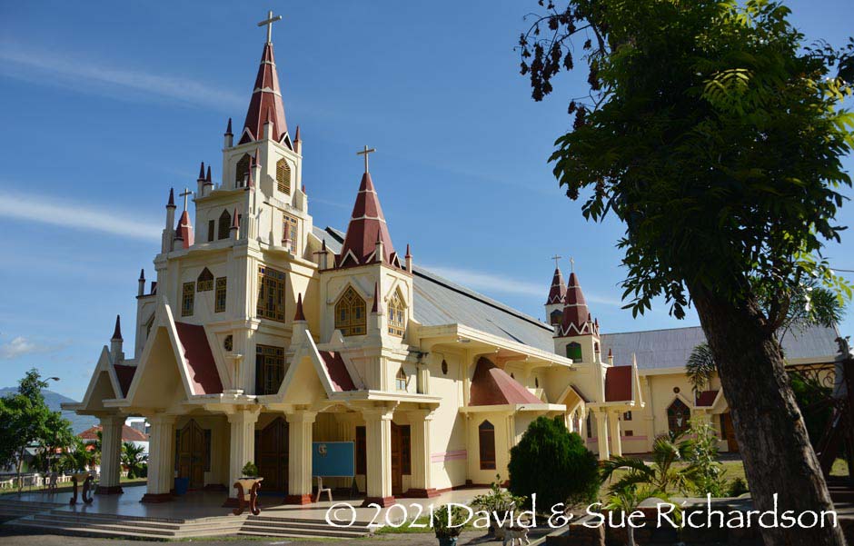 Description: The Reinha Rosari Cathedral