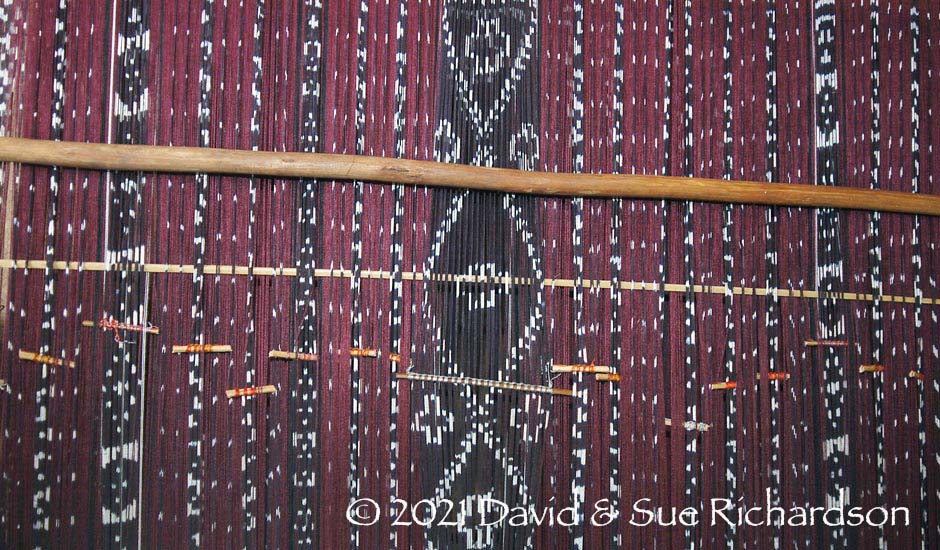 Description: Ikat alignment