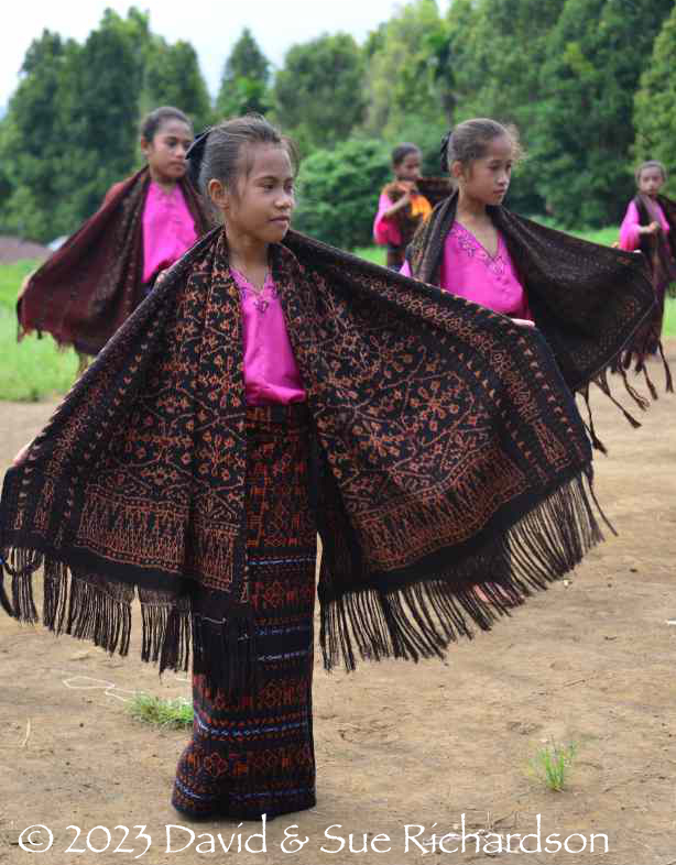 Description: Young dancers in Saga