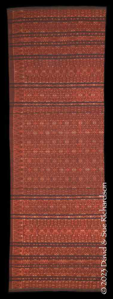 Description: A lawo redu woven by Elisabeth Linda