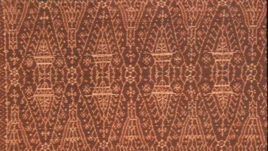 Description: The kapa ria motif