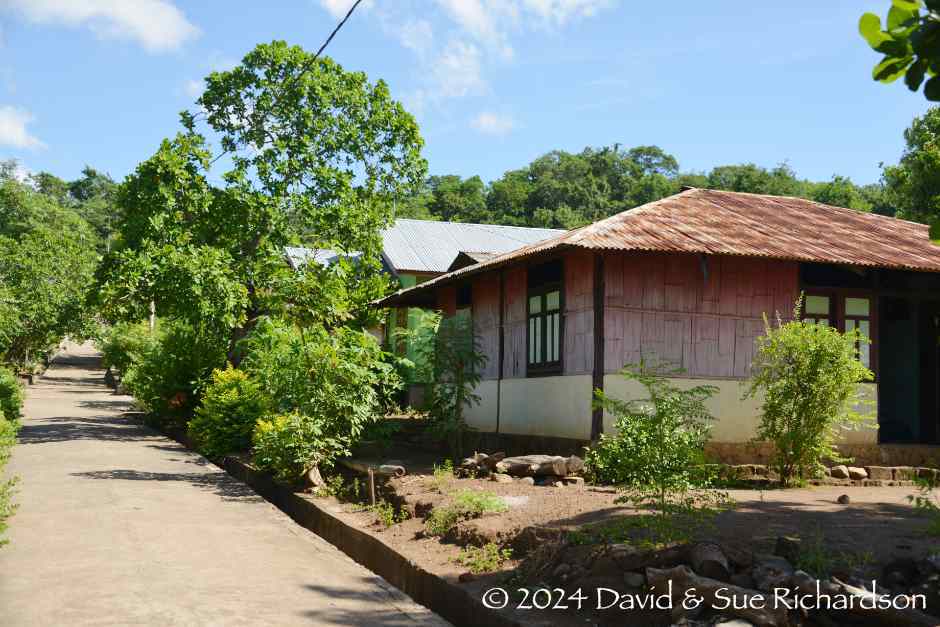 Description: A side street in kampong Lewo Tobi