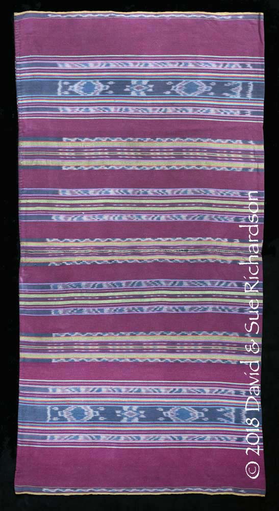 Description: A 'tenapi muko tahakang' woven by Dahlia at Uma Pura 